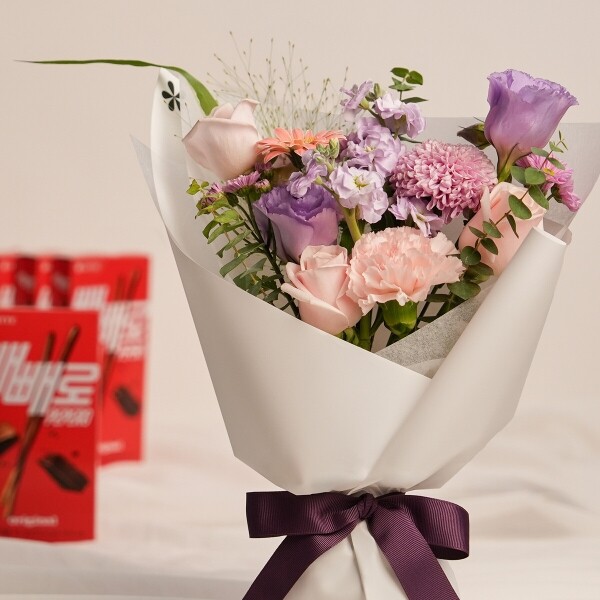 꽃집청년들,핑크 퍼플 꽃다발+빼빼로 5개