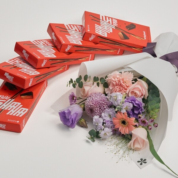 꽃집청년들,핑크 퍼플 꽃다발+빼빼로 5개